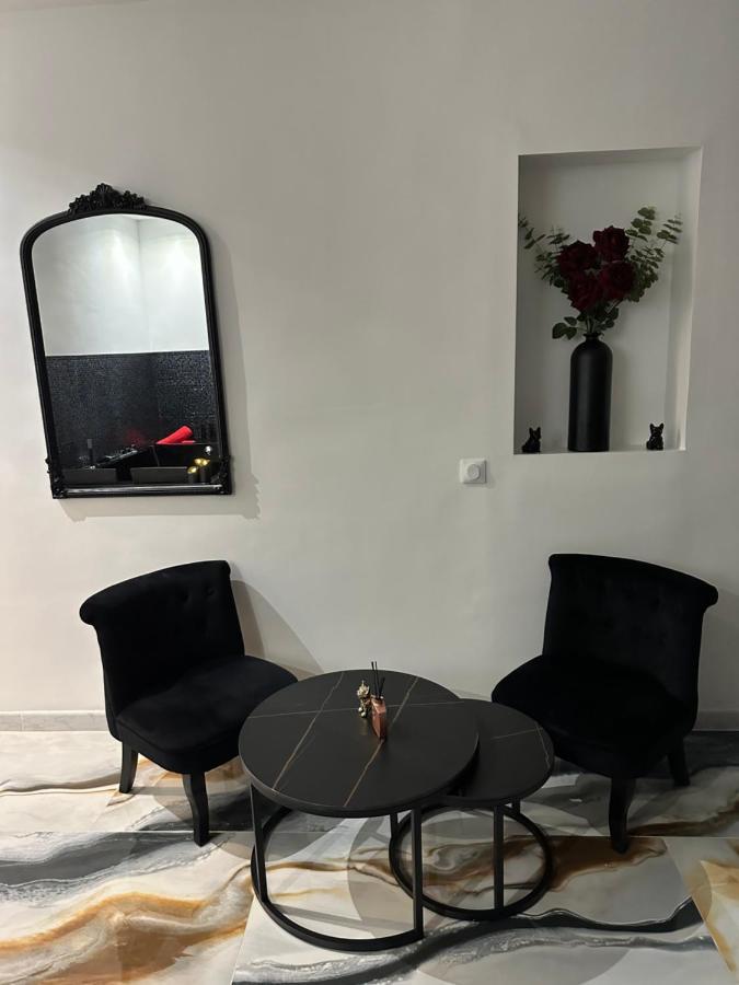 Suite De Prestige Avec Spa & Cinema Ivry-sur-Seine Exteriör bild